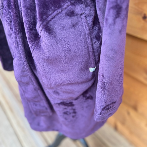UGG Miranda Robe - Picture 2 of 5
